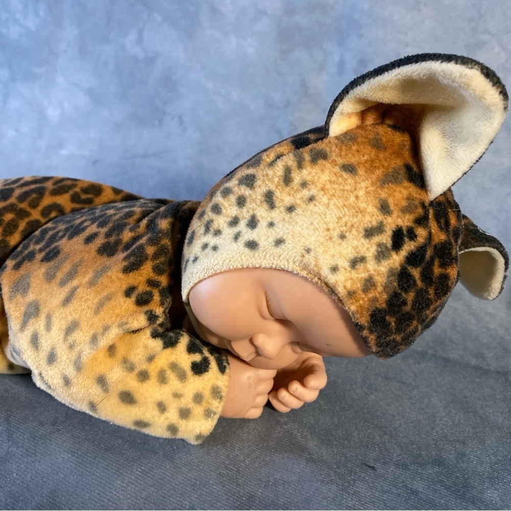 Vintage Anne Geddes Leopard Sleeping Baby‎ Doll Plush Collectable Cat Kitty Toy